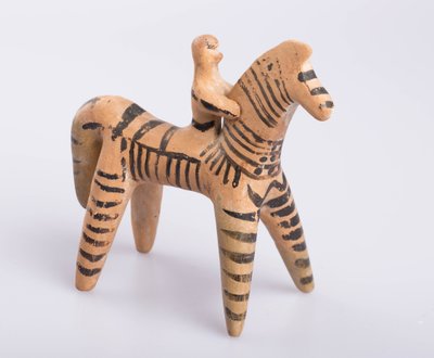 馬と騎手、ボエティア出土、ギリシャ、アルカイック期、前550年頃（テラコッタ 作： Greek