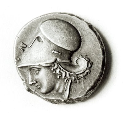ヘラクレスのディドラクマ：アテナを描いた表側（金属） 作： Greek School