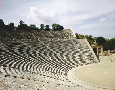 劇場の眺め、紀元前360年頃 作： Greek School