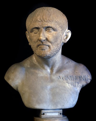 アテネのアガソン（紀元前448-400年）の胸像。 作： Greek or Roman