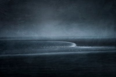  作： 