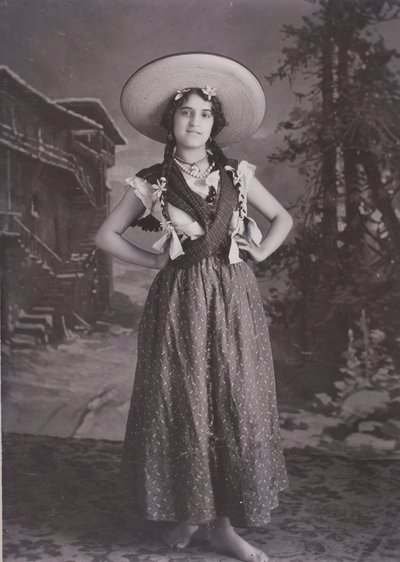 マチルデカルデロンとゴンザレス 作： Guillermo Kahlo