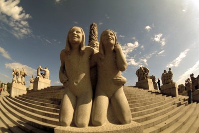 ヴィーゲランの彫刻、Frognerparken、オスロ、ノルウェー、ヨーロッパ 作： Gustav Vigeland