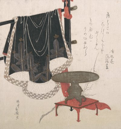 スタンド付き花瓶、洋服掛けに掛けられたドレス。 作： Hachifusa Shuri
