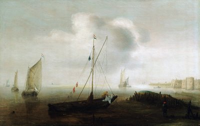 オランダ国旗を掲げた漁船が帆を下ろし、岸辺に近づいている。 作： Hans Goderis