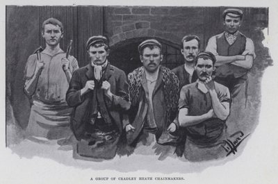 Cradley Heath Chainmakersのグループ（モノクロ写真）。 作： Harold Hume Piffard