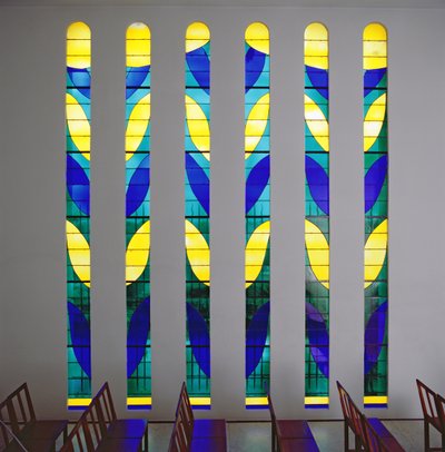 ヴァンス、ロザリオ礼拝堂のステンドグラス 作： Henri Matisse