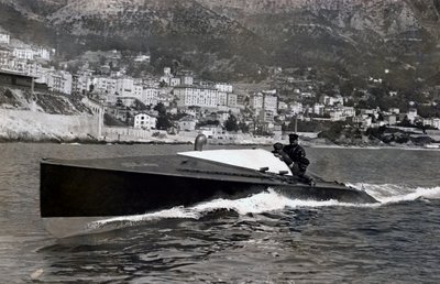 モーターボート「ミーティング・ド・モナコ」の様子 作： Henri Royer