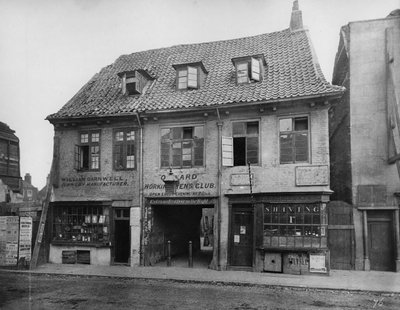 古い家、宮殿の庭、ランベス、1883年 作： Henry Dixon