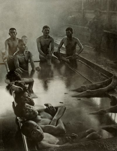 金沢の大浴場、1910年。 作： Herbert Ponting