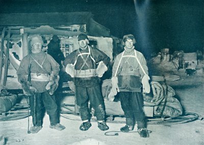 バウアーズ、ウィルソン、およびチェリーギャラードが1911年6月27日、カフェクロジエに向けて出発しようとしています。 作： Herbert Ponting