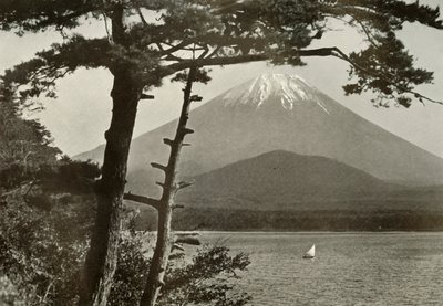 Fuji From Lake Shoji, 1910.  作： Herbert Ponting