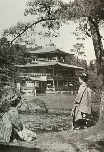 金閣寺ゴールデンパビリオン、1910。 作： Herbert Ponting