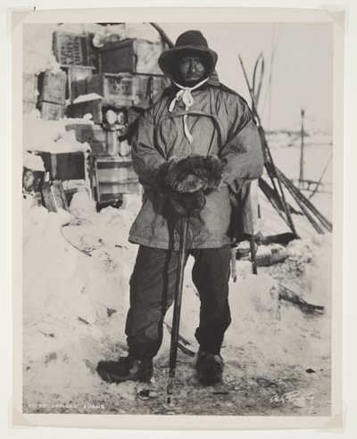 テラノバ遠征（1910-13）中の南極への遠征隊長（臭化物プリント） 作： Herbert Ponting