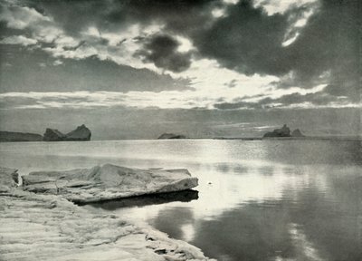 長い北極夜の落下、c19101913、1913。 作： Herbert Ponting