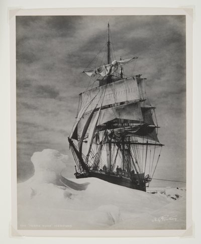 The Terra Nova Icebound（臭化物プリント） 作： Herbert Ponting