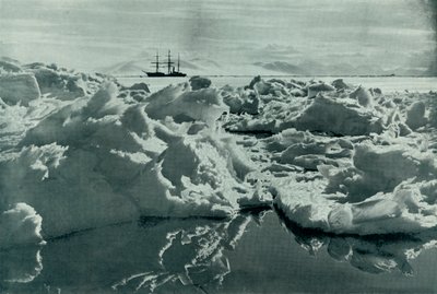 マクマードサウンドのテラノヴァ、c19101913、1913 作： Herbert Ponting