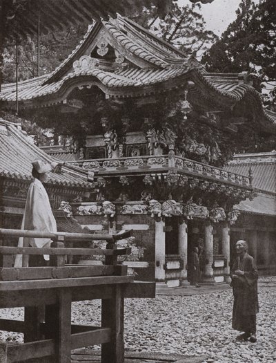 日光の陽明門（モノクロ写真 作： Herbert Ponting
