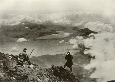 雲の上の2マイル、1910年。 作： Herbert Ponting