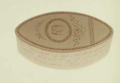 スコットランドのコーク社から1790年にジェームズマッコールに贈られたフリーダムボックス（シルバー） 作： Hester Bateman