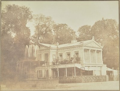[フランシスコ＝ジョゼフ・デュレのヴィーナスの泉と大使公邸]。 作： Hippolyte Bayard