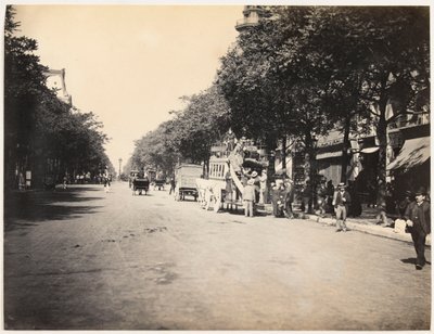 パリの大通りのオムニバス、1890年頃（白黒写真） 作： Hippolyte Blancard