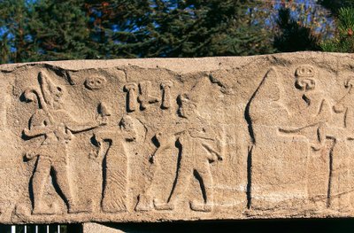 トルコ、カッパドキア、クルテペ（カネッシュ）のバスレリーフ（ヒッタイト文明、紀元前3千年頃 作： Hittite