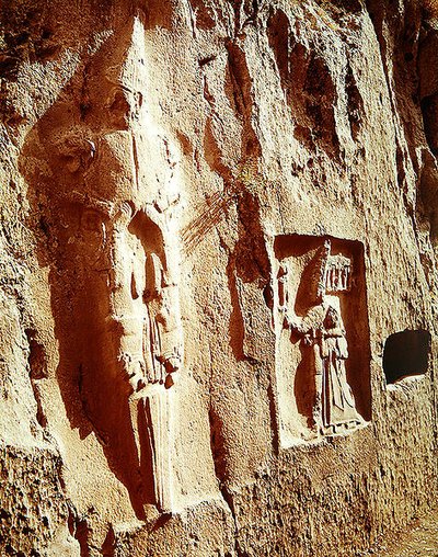 神に抱かれた剣神とトゥダリヤIV 作： Hittite