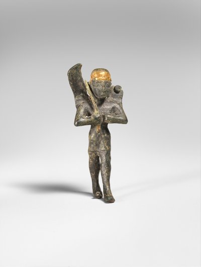 翼のある神、紀元前1300年頃（ブロンズ、金 作： Hittite