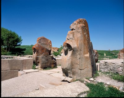 スフィンクスの門の眺め 作： Hittite Hittite