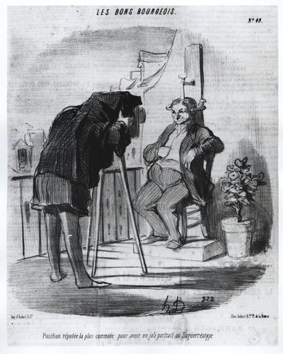 Les Bons Bourgeois - ドーミエの風刺画、ダゲレオタイプで素敵な肖像画を撮るのに最も便利な位置 - 1847年7月24日の「Charivari」に掲載。 作： Honoré Daumier