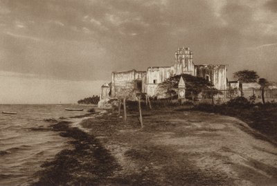 メキシコ：カンペチェ、サンフランシスコ修道院跡（モノクロ写真） 作： ウーゴ・ブレーメ
