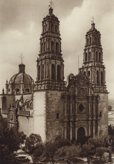 メキシコ：チワワ大聖堂（モノクロ写真） 作： Hugo Brehme