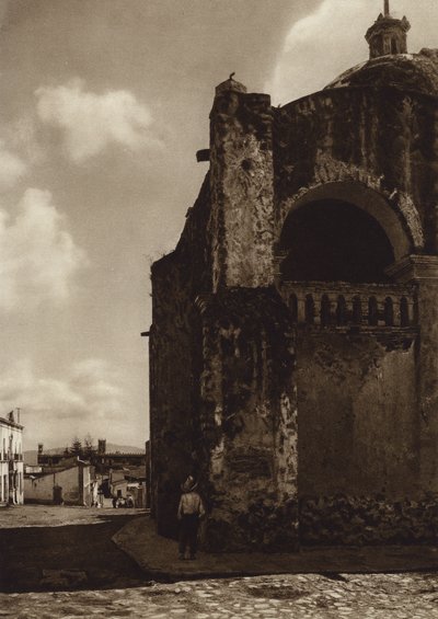 メキシコ：クエルナバカ、カテドラルの一部（モノクロ写真） 作： Hugo Brehme