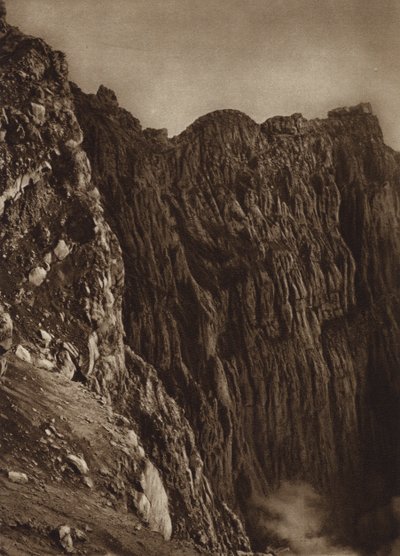メキシコ：ポポカテペトルの火口（モノクロ写真） 作： Hugo Brehme