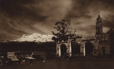 メキシコ：アメカメカから見たイスタチワトル（モノクロ写真） 作： Hugo Brehme