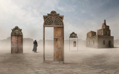 「古代の扉　砂漠の旅」 作： Hussain Buhligaha