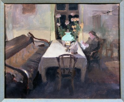 部屋、夕方。 ヤコフ・ヤコレビッチ・カリニチェンコ（1869-1938）の作品、紙に油彩 作： Iakov Kalinichenko