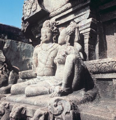 シヴァとパルヴァティの彫像、西暦800年頃 作： Indian School