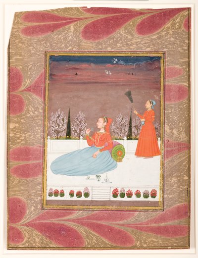 チャウリの付き添いのあるテラスに座っている女性、1735年頃（不透明なトイレと紙に金） 作： Indian School