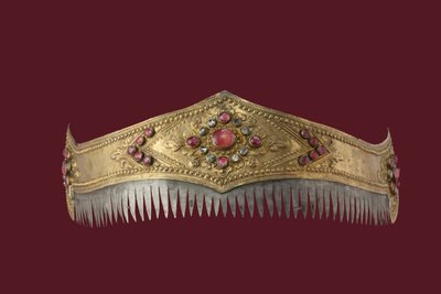 Buleleng Regencyのクラウン（金、銀、ルビー、ダイヤモンド 作： Indonesian School