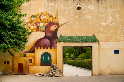モロッコ、フェスのメディナの風景、2017年（写真） 作： Ira Block