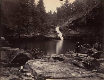 ルラ湖とロック クリークのアッパー フォールズ、ルックアウト マウンテン近く、ジョージア州、1864～65 年。 作： Isaac H. Bonsall