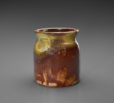 ジャー、c。 1873-1882（すべり釉石器） 作： Isaac Suttles Pottery