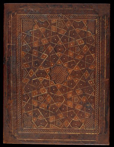 表紙、エジプトまたはシリア、マムルーク朝時代（台紙の上で革） 作： Islamic School