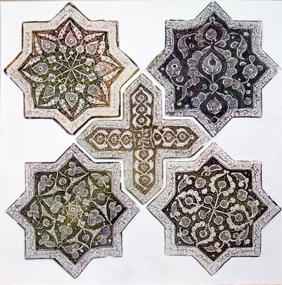 5枚のタイル、カシャン、イラン（ゴールデンブラウンの光沢で装飾された石膏ペースト） 作： Islamic School