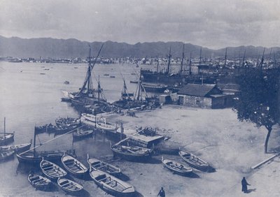 イタリア。パレルモ、港と街のパノラマ（モノクロ写真 作： Italian Photographer