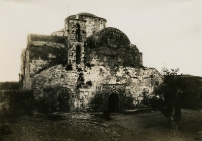 アギオス・ヴァルナヴァス修道院（キプロス、エンゴミ） 写真：Camille Enlart（パリ 作： Italian Photographer