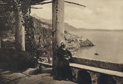 ナポリ：アマルフィ、カプチーノから撮影したパノラマ（モノクロ写真 作： Italian Photographer