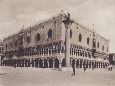 ドージェの宮殿（モノクロ写真 作： Italian Photographer